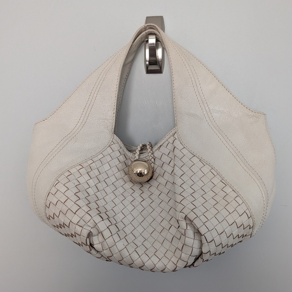 bill blass Handbags - NEW Bill Blass White Leather 17" Wide Crossoiant Purse Braided Shoulder